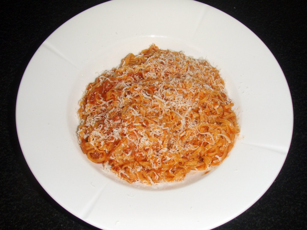 Rød pasta