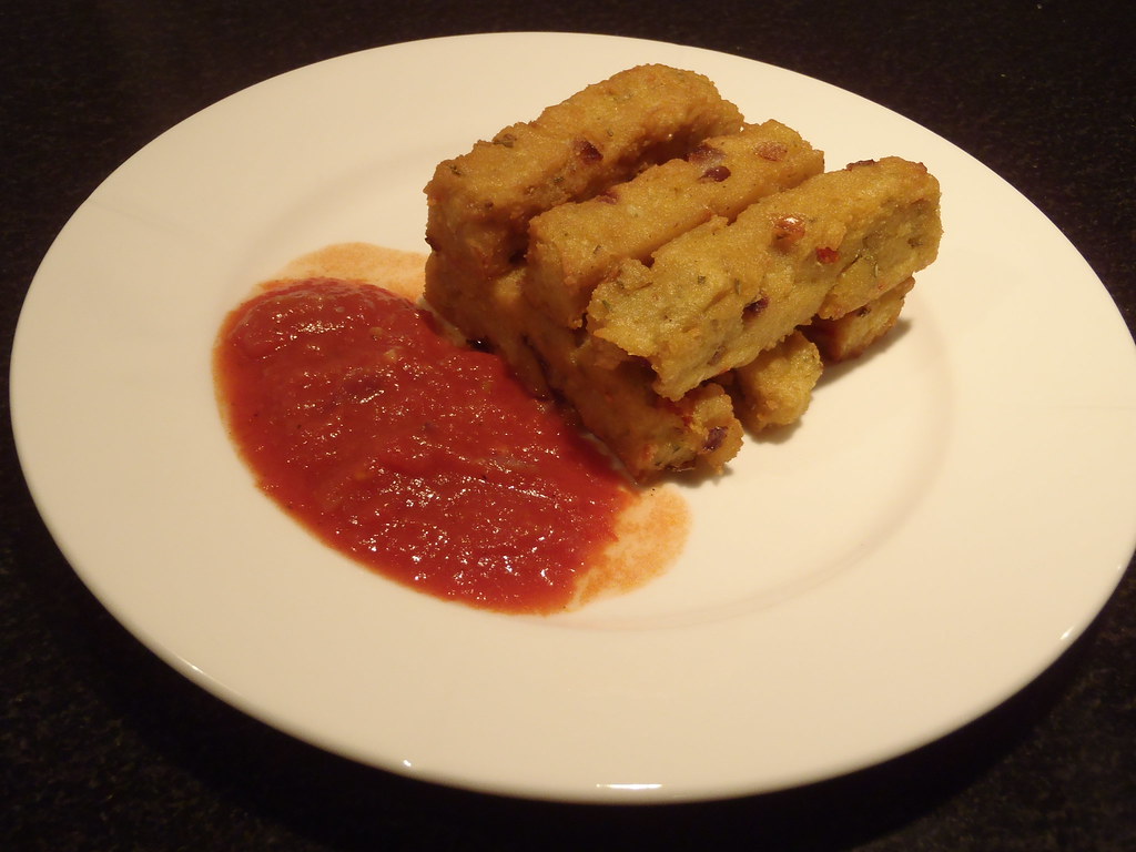 Stegt polenta med rødløg og chili